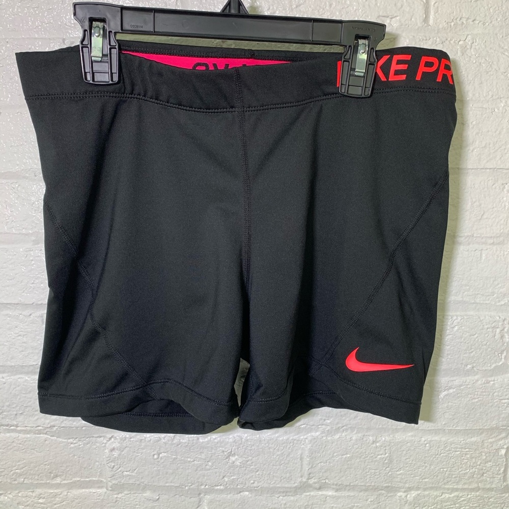 Nike Pro 3” shorts